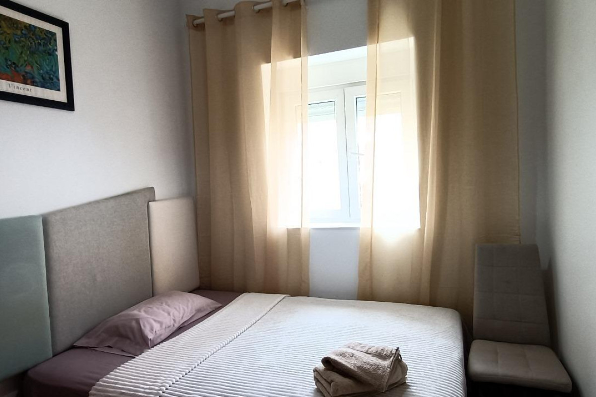 Resale - Apartment  - Alicante - Garbinet-Parque de las Avenidas