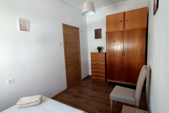 Resale - Apartment  - Alicante - Garbinet-Parque de las Avenidas