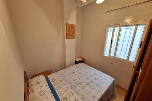 Resale - Townhouse - Alicante - Alicante Golf