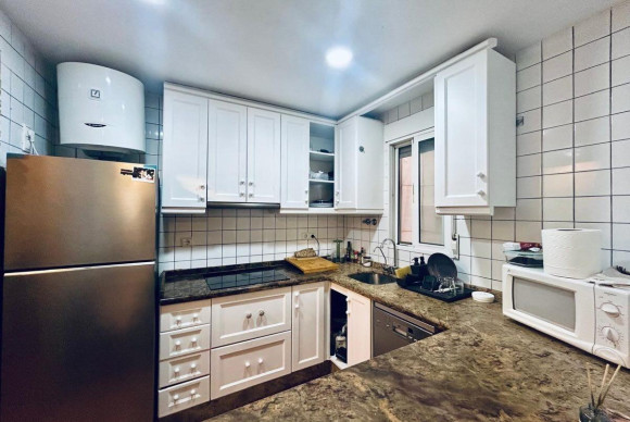 Resale - Apartment  - Torrevieja - Acequion