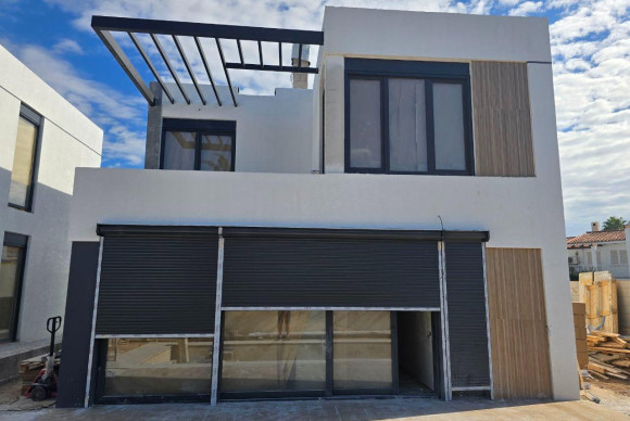 Revente - Villa - La Nucía - La Nucia Pueblo