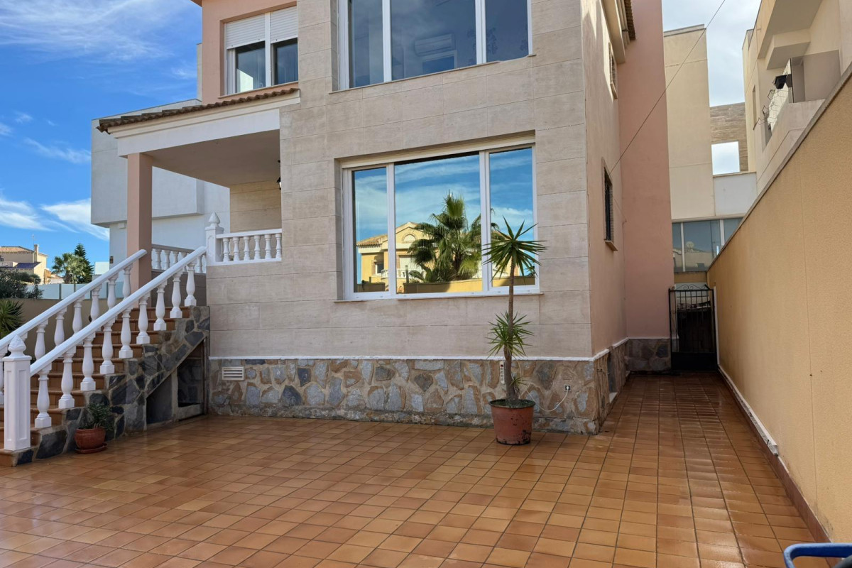 Reventa - Villa - Orihuela Costa - Villamartín-Las Filipinas