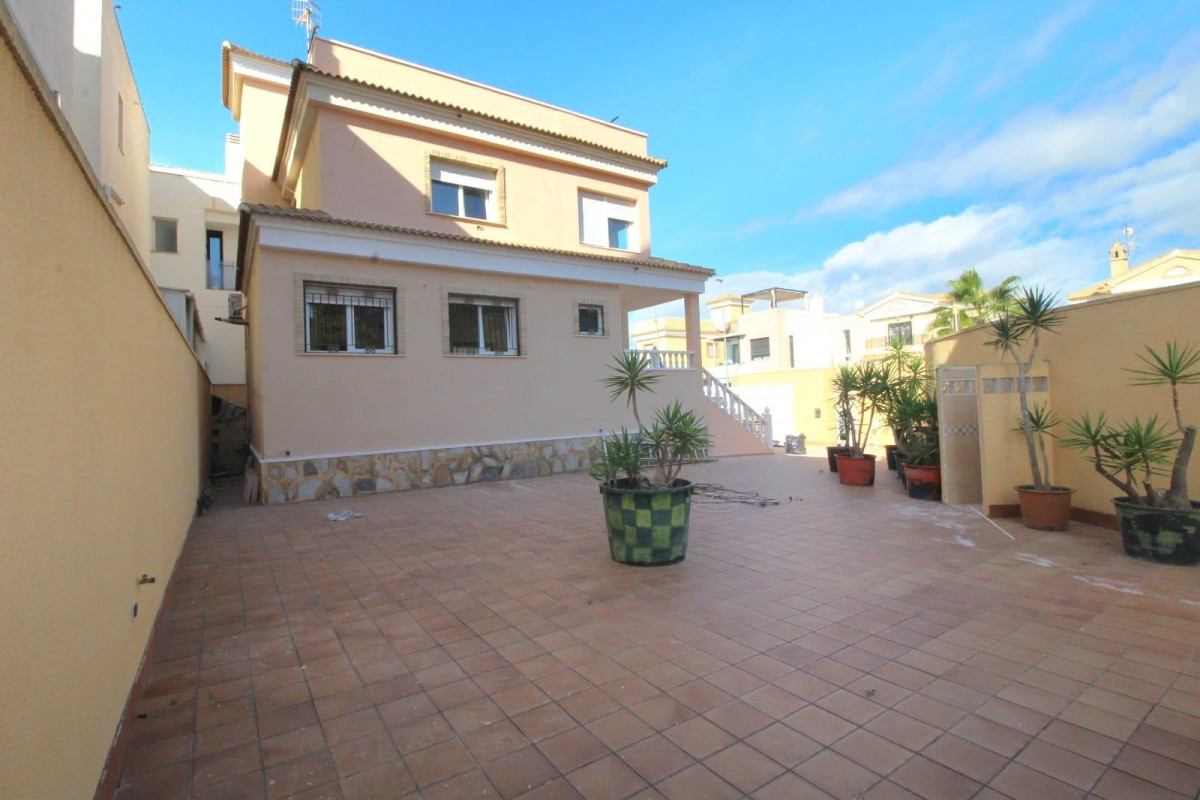 Reventa - Villa - Orihuela Costa - Villamartín-Las Filipinas