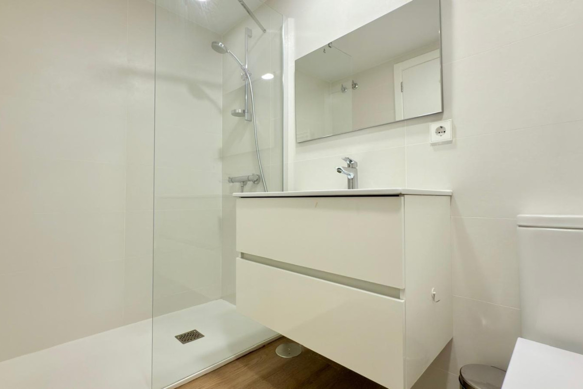 Alquiler a largo plazo - Apartamento / piso - Alicante - Playa de San Juan