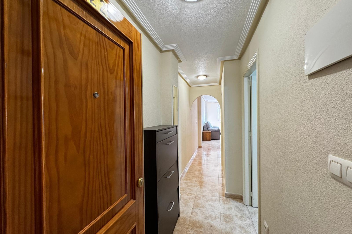 Resale - Apartment  - Torrevieja - Centro