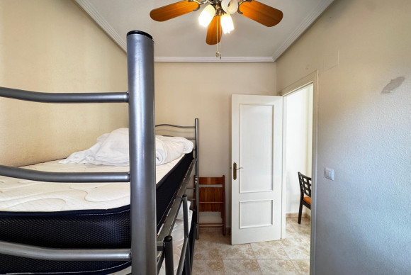 Resale - Apartment  - Torrevieja - Centro