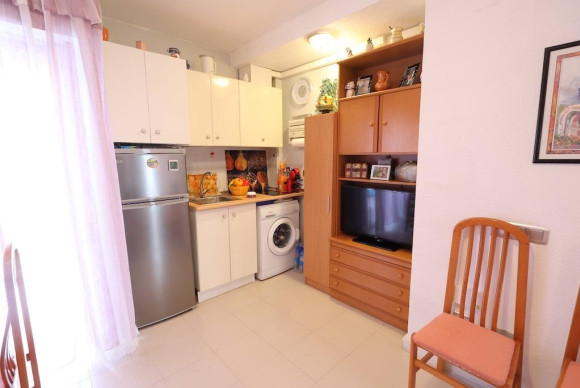 Resale - Apartment  - Torrevieja - La Mata pueblo