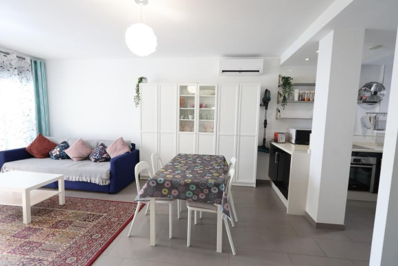 Resale - Apartment  - Orihuela Costa - La Zenia