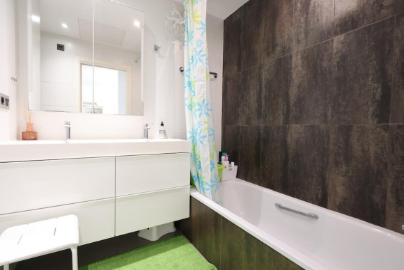 Resale - Apartment  - Orihuela Costa - La Zenia