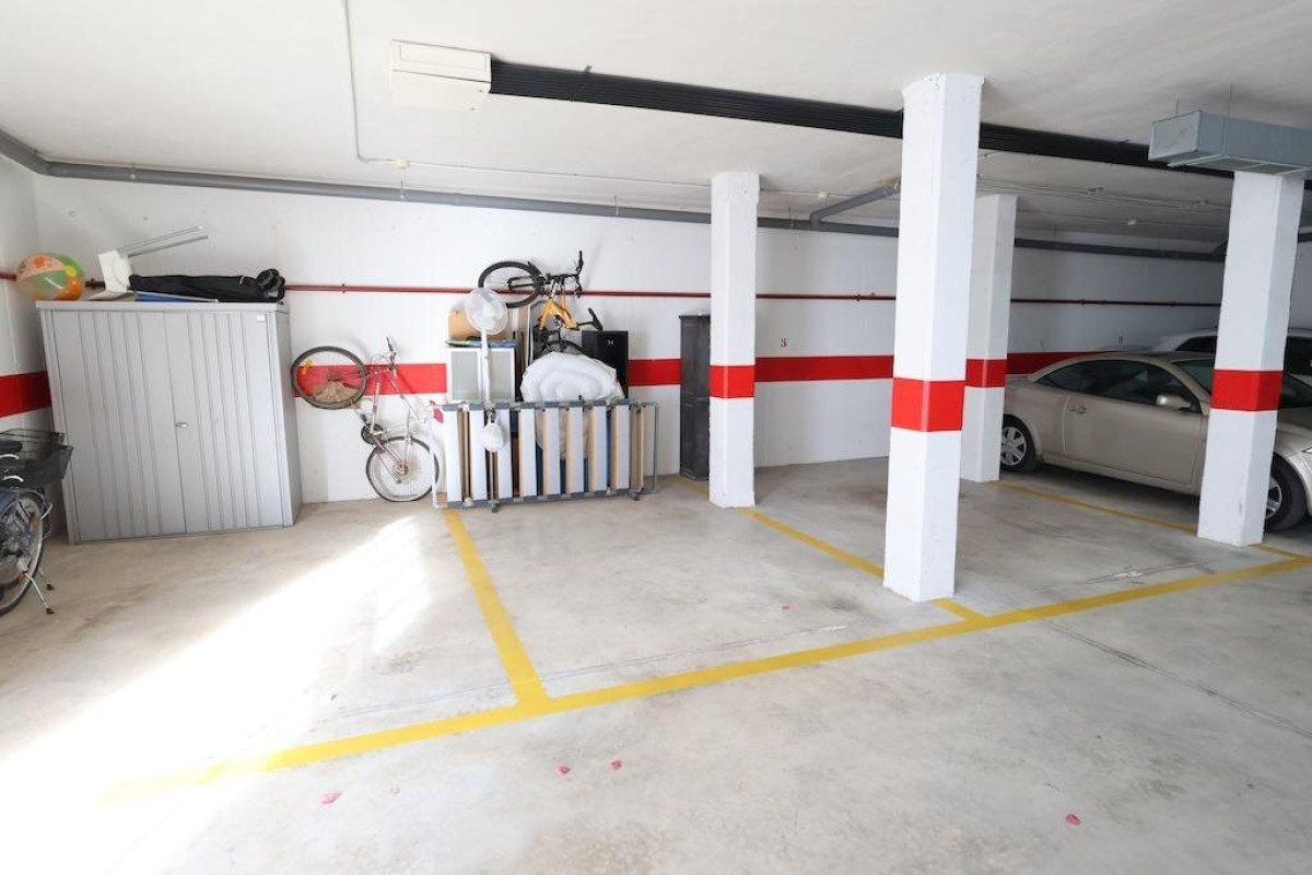 Resale - Apartment  - Orihuela Costa - La Zenia