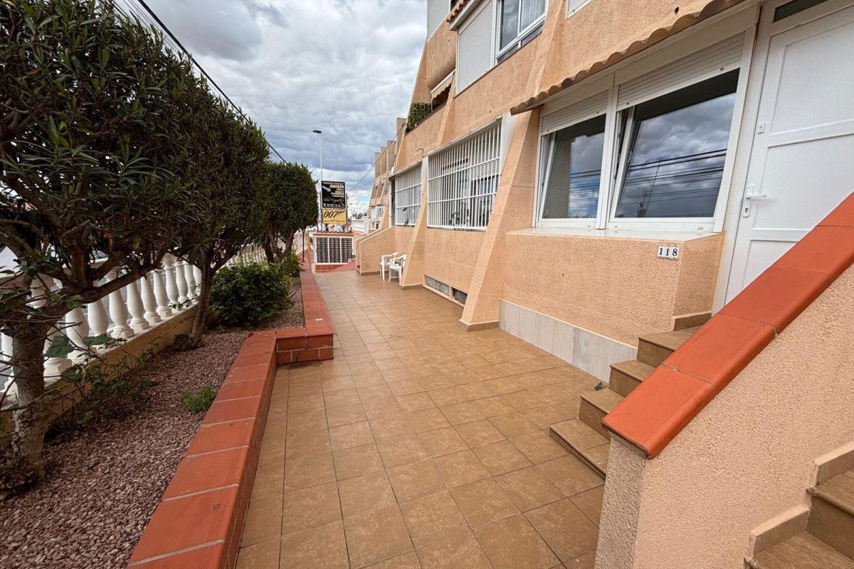 Resale - Apartment  - Torrevieja - Torreblanca