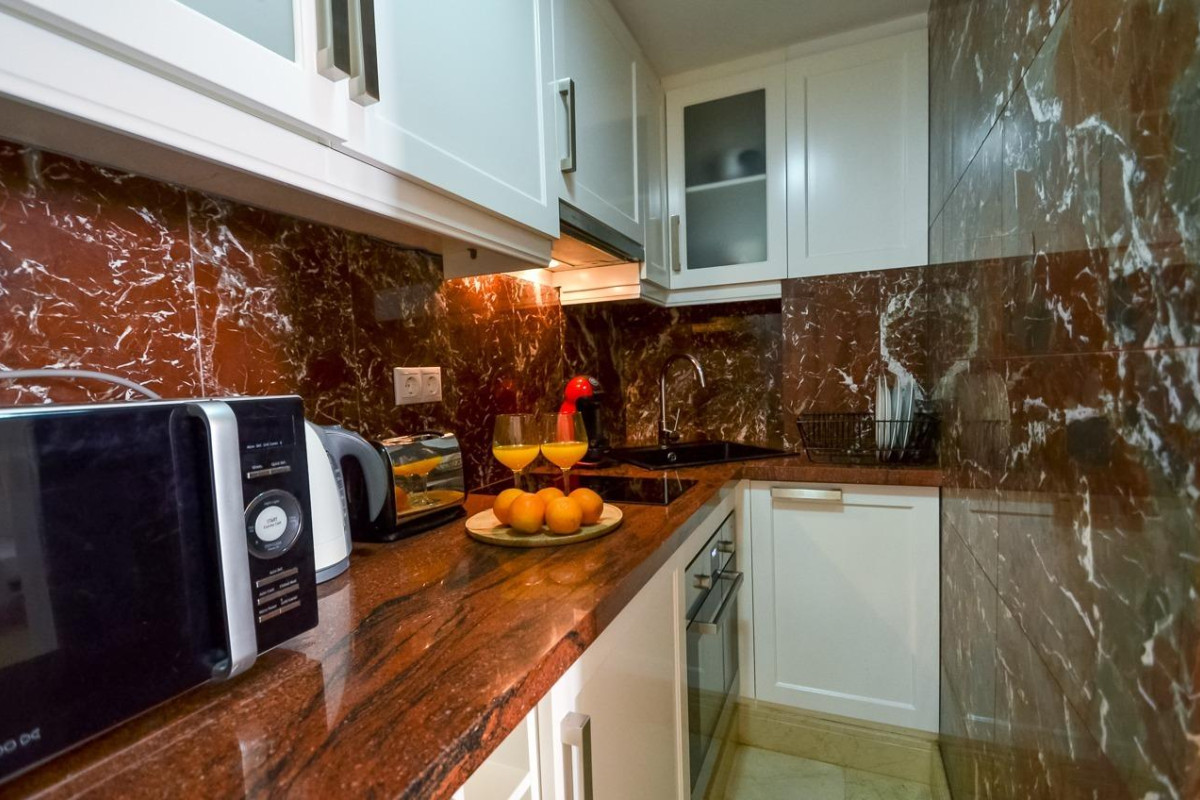 Resale - Apartment  - Torrevieja - Playa de los Locos