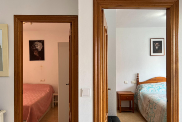 Resale - Apartment  - Torrevieja - Playa de los Locos