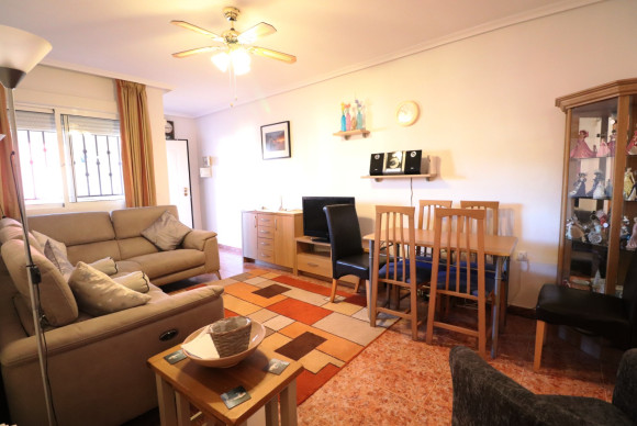 Resale - Apartment  - Los Montesinos - La Herrada