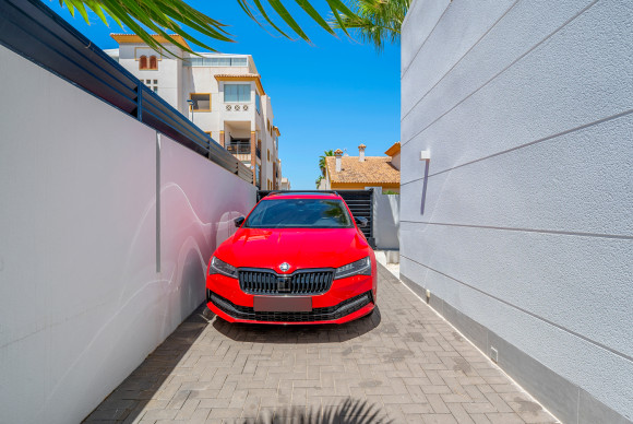 Resale - Villa - Guardamar del Segura