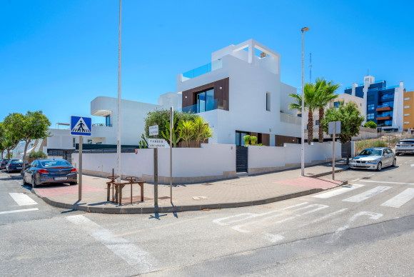 Resale - Villa - Guardamar del Segura