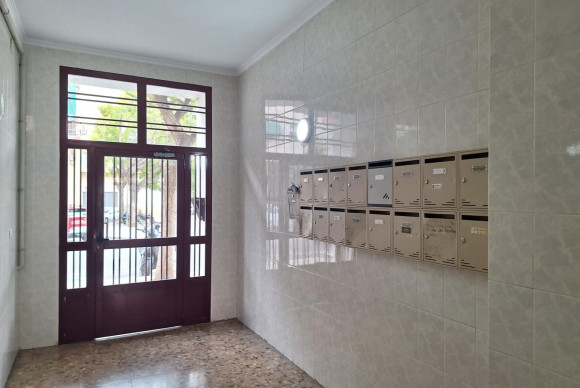 Herverkoop - Appartement  - Alicante - Altozano
