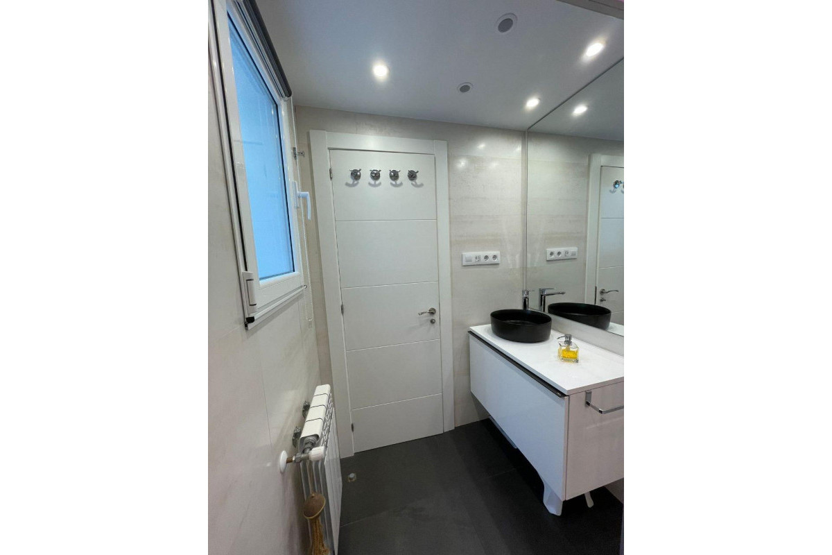 Herverkoop - Appartement  - Oviedo