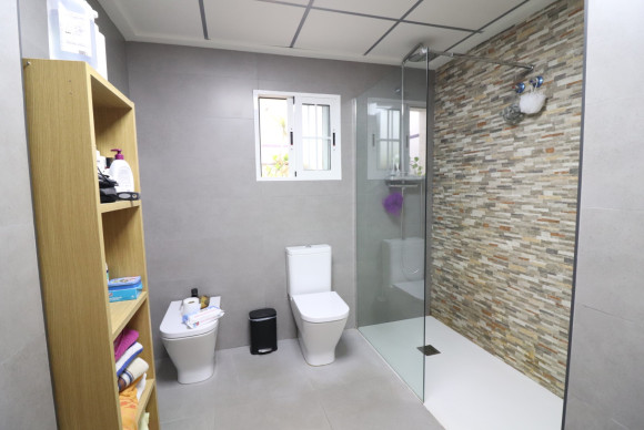 Resale - Detached Villa - Almoradi - El Saladar