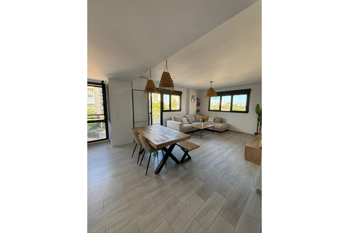 Resale - Apartment  - Alicante - Alicante Golf