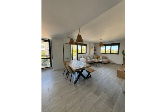 Resale - Apartment  - Alicante - Alicante Golf