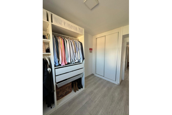 Resale - Apartment  - Alicante - Alicante Golf