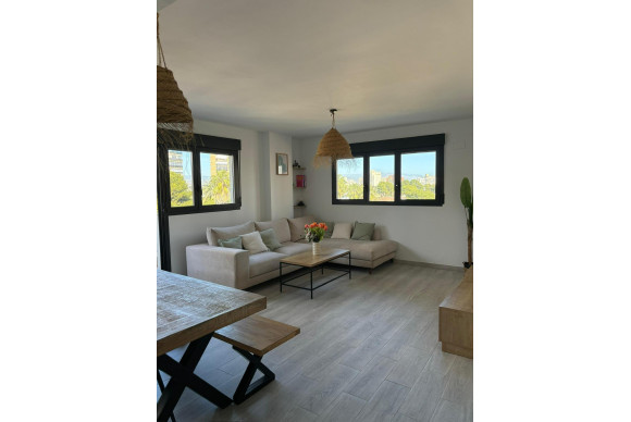 Resale - Apartment  - Alicante - Alicante Golf