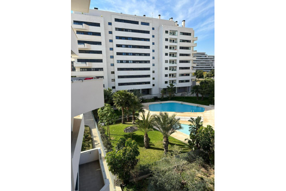Resale - Apartment  - Alicante - Alicante Golf
