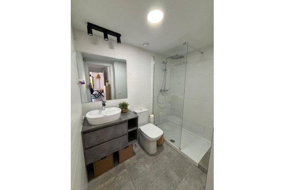 Resale - Apartment  - Alicante - Alicante Golf