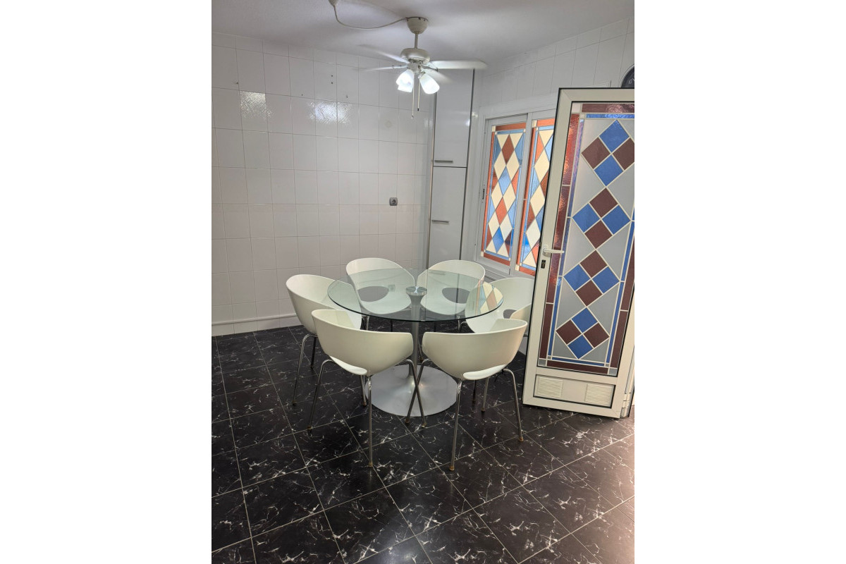 Reventa - Apartamento / piso - Torrevieja