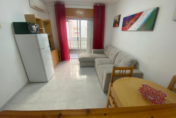 Resale - Apartment  - Torrevieja - Acequion