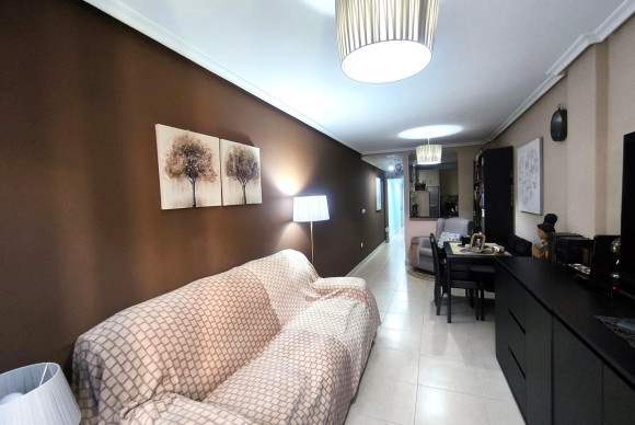 Resale - Apartment  - Torrevieja - Centro
