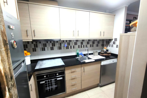 Resale - Apartment  - Torrevieja - Centro