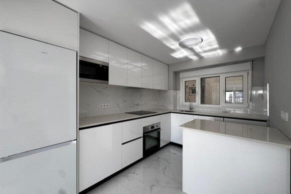 Herverkoop - Appartement  - Torrevieja - Centro