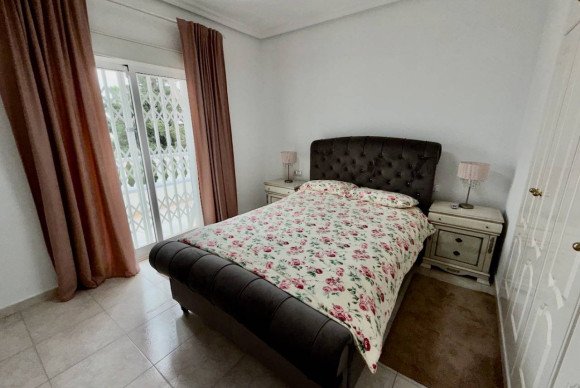 Resale - Villa - Ciudad Quesada