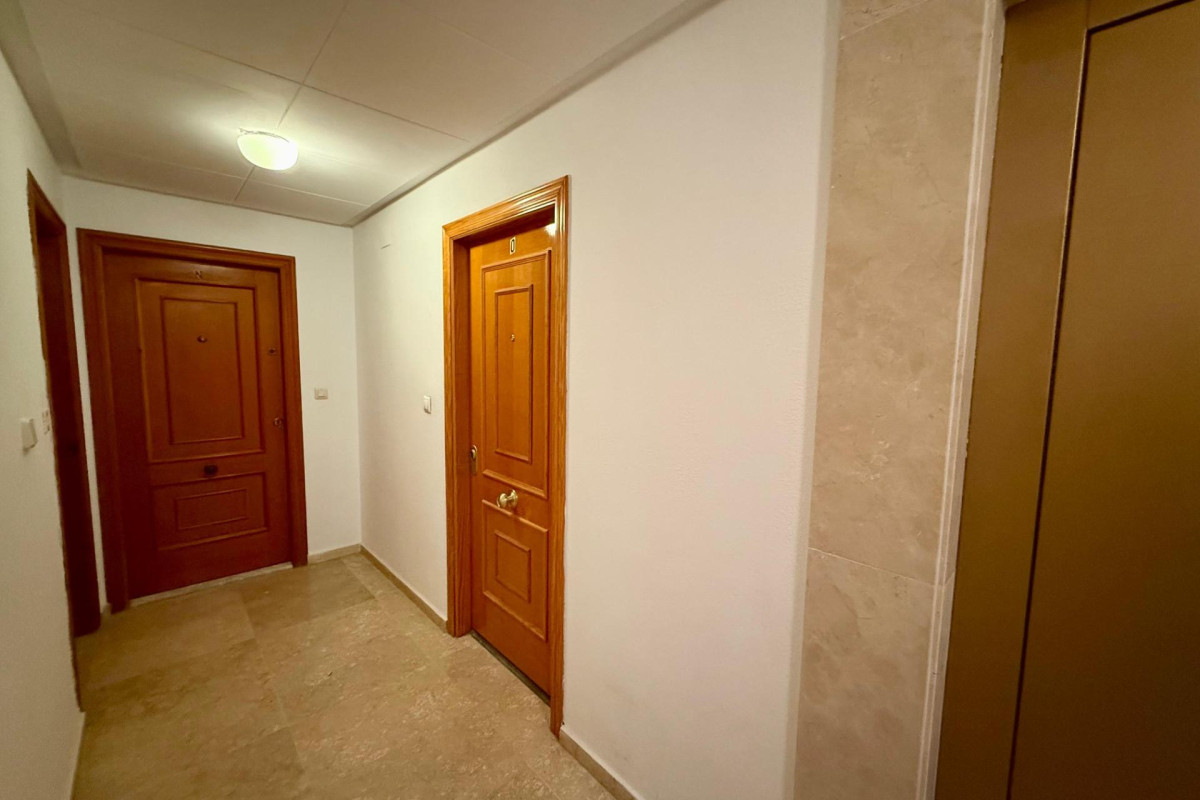 Resale - Apartment  - Torrevieja - Playa del Cura
