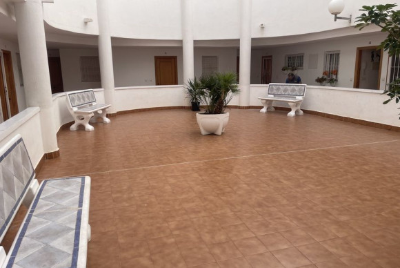 Reventa - Apartamento / piso - Torrevieja