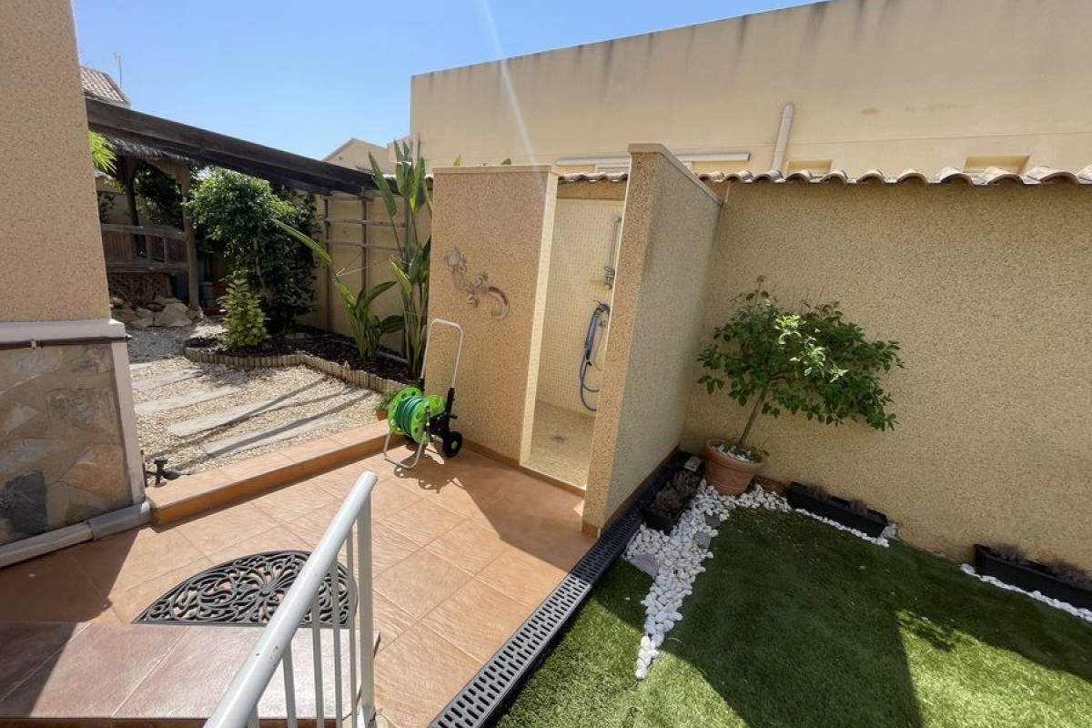 Resale - Villa - Algorfa