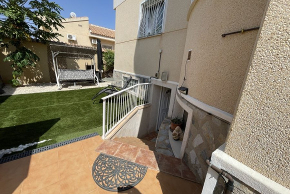 Resale - Villa - Algorfa