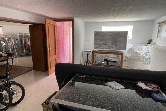 Resale - Villa - Algorfa