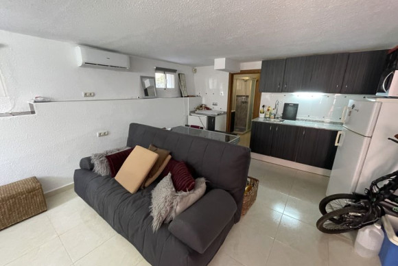 Resale - Villa - Algorfa