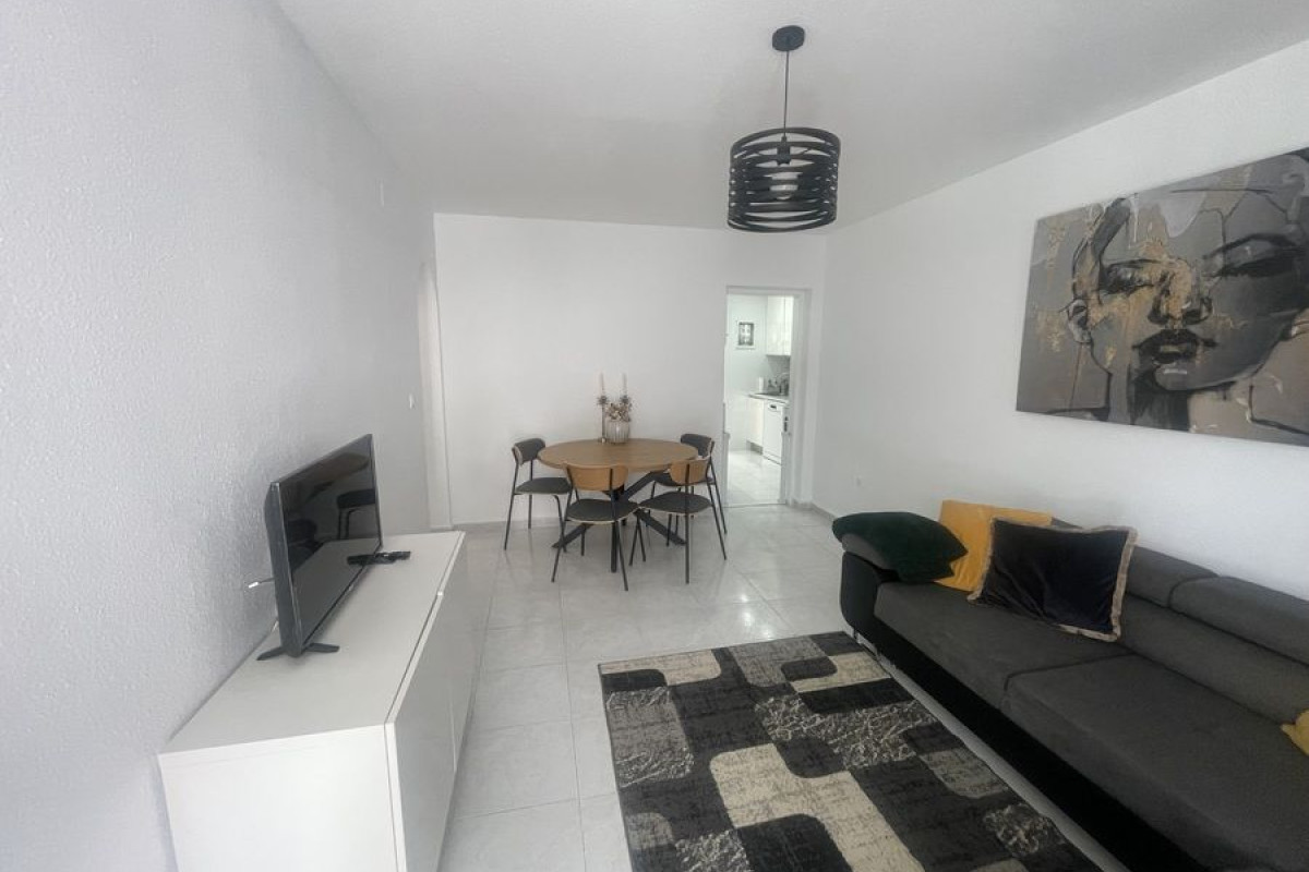Resale - Apartment  - Orihuela Costa - Los Almendros-La Florida