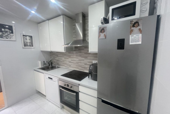 Resale - Apartment  - Orihuela Costa - Los Almendros-La Florida