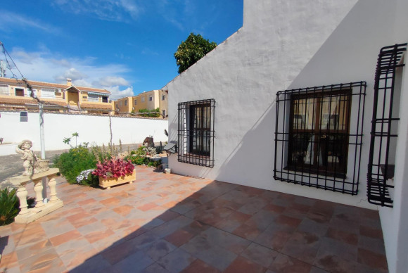 Resale - House - Orihuela Costa - Villamartín-Las Filipinas