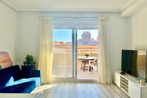 Herverkoop - Appartement  - Torrevieja - Playa del Cura