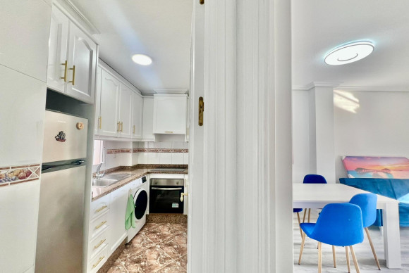 Herverkoop - Appartement  - Torrevieja - Playa del Cura