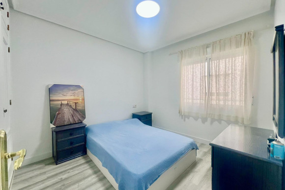 Herverkoop - Appartement  - Torrevieja - Playa del Cura