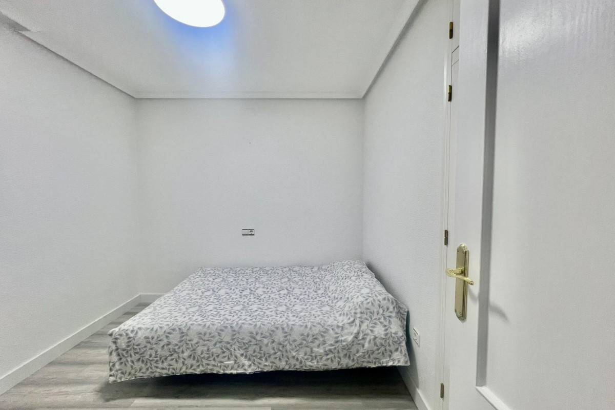 Herverkoop - Appartement  - Torrevieja - Playa del Cura