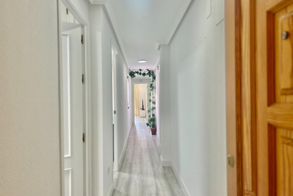 Herverkoop - Appartement  - Torrevieja - Playa del Cura