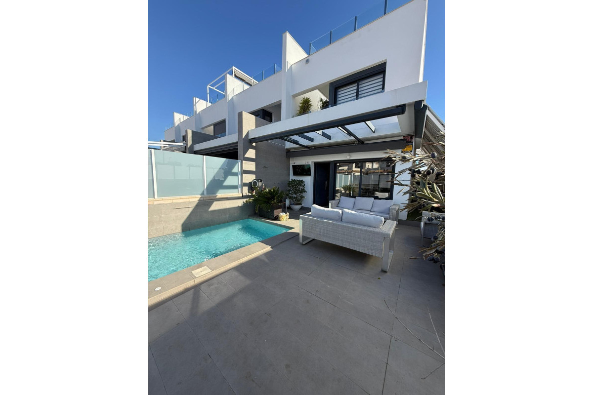 Herverkoop - Villa - Orihuela Costa - PAU 26